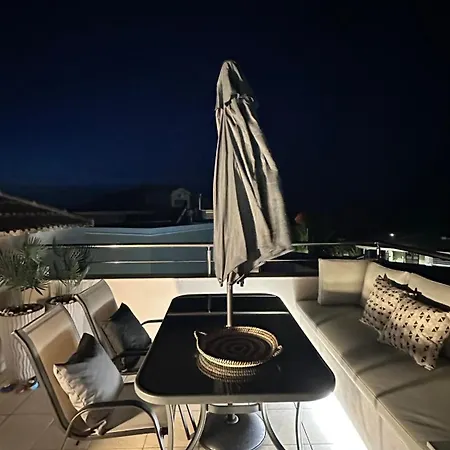 Marilena Mare Seaside & Jacuzzi House 50meters From Sea Villa