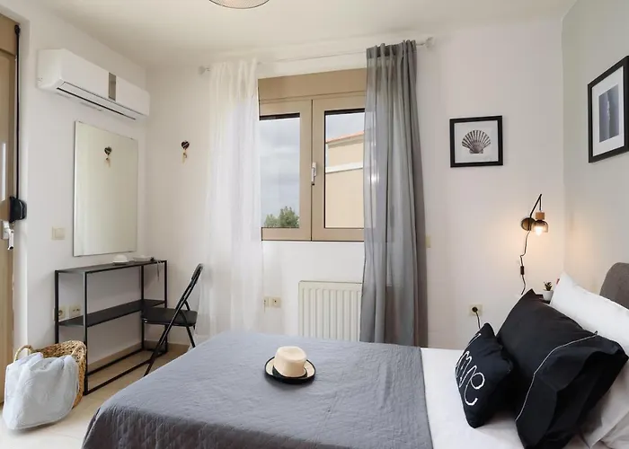 Marilena Mare Seaside & Jacuzzi House 50meters From Sea 빌라 이알리소스