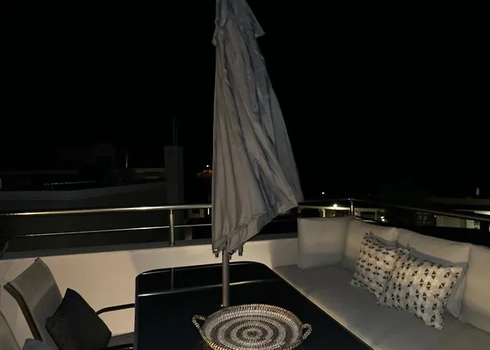 Marilena Mare Seaside & Jacuzzi House 50meters From Sea