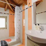 Marilena Mare Seaside & Jacuzzi House 50meters From Sea イアリソス