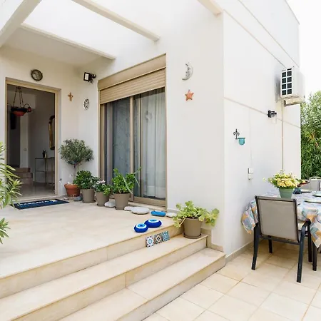 Villa Marilena Mare Seaside & Jacuzzi House 50meters From Sea