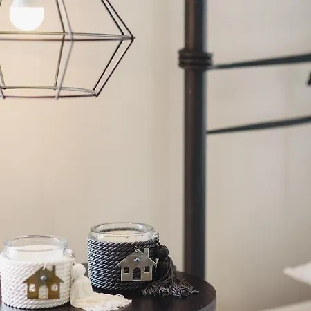 Marilena Mare Seaside & Jacuzzi House 50meters From Sea *