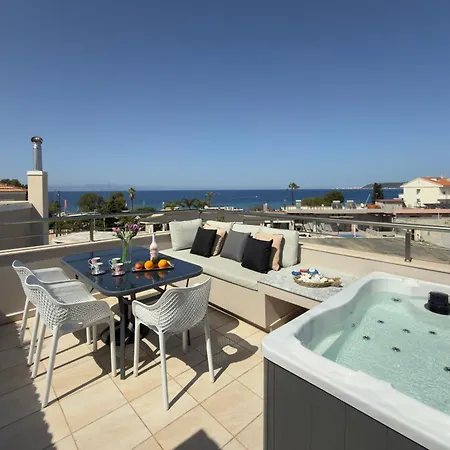 Marilena Mare Seaside & Jacuzzi House 50meters From Sea 别墅