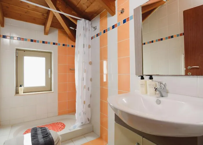 Marilena Mare Seaside & Jacuzzi House 50meters From Sea Jaliszósz