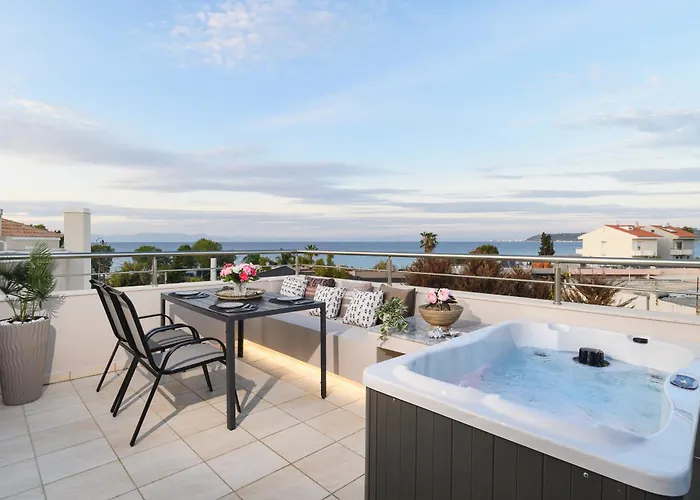 Marilena Mare Seaside & Jacuzzi House 50meters From Sea